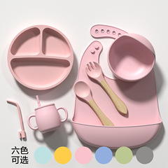 Amazonの人気のベビーシリコンディナープレートセット、幼児および子供用の栄養補助食品コンパートメント吸盤食品グレードの給餌食器