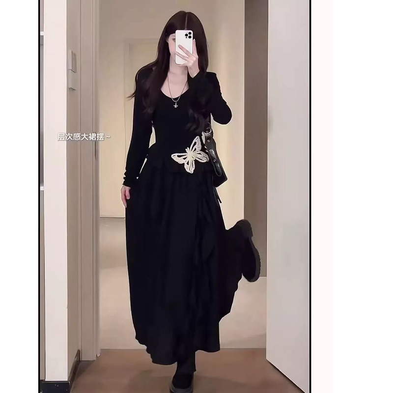 大码法式小黑裙不规则高级感连衣裙女秋季胖MM遮肚子显瘦长袖裙子|undefined
