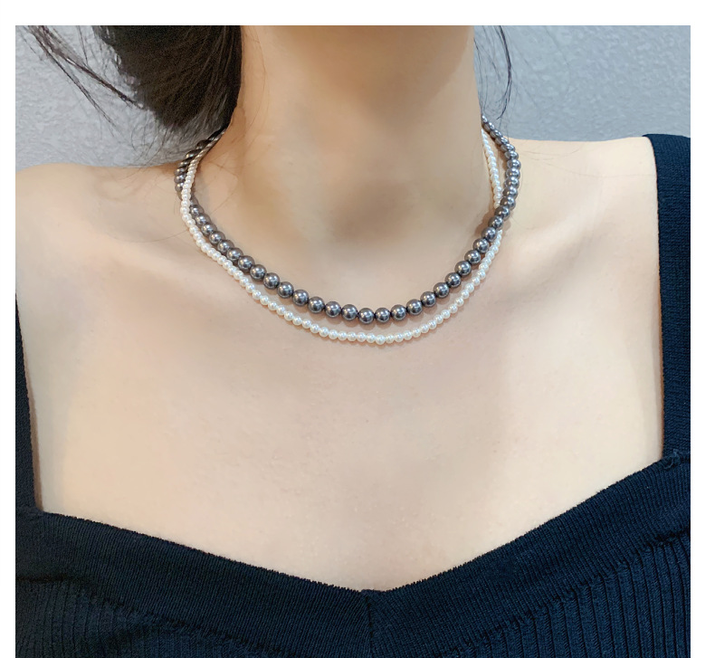 Lady Solid Color Imitation Pearl Titanium Steel Beaded Plating Women's Necklace 1 Piece display picture 2