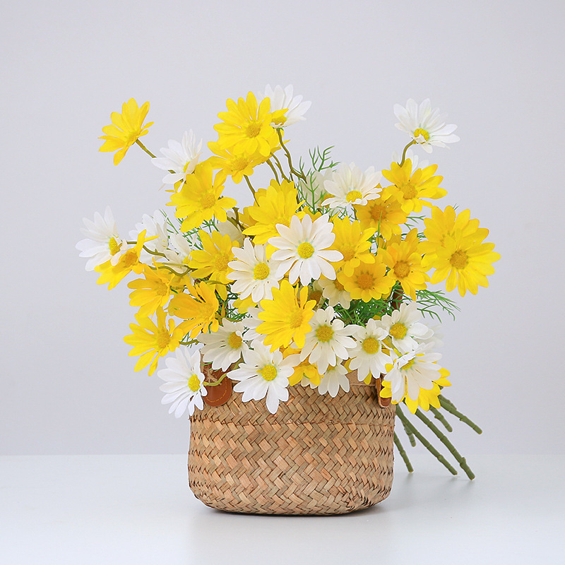 Ins Chamomile Small Daisy Flower Fake Flower Artificial Bouquet Living Room Table Decoration Ornaments Plastic Flower Manufacturer Wholesale Ins Chamomile Small Daisy Flower Fake Flower Artificial Bouquet Living Room Table Decoration Ornaments Plastic Flower Manufacturer Wholesale