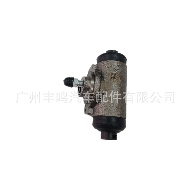UH71-26-610 adecuado para Mazda cilindro de freno de rueda cilindro