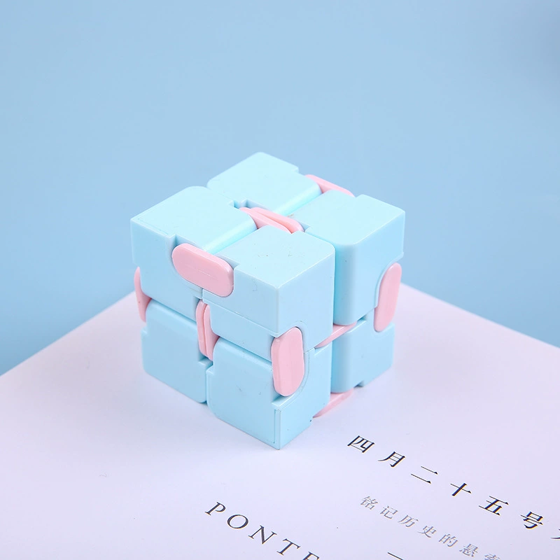 Infinity Cube fidget toy — Infinite Rubik's Cube, compact 4×8 cm, pastel colors