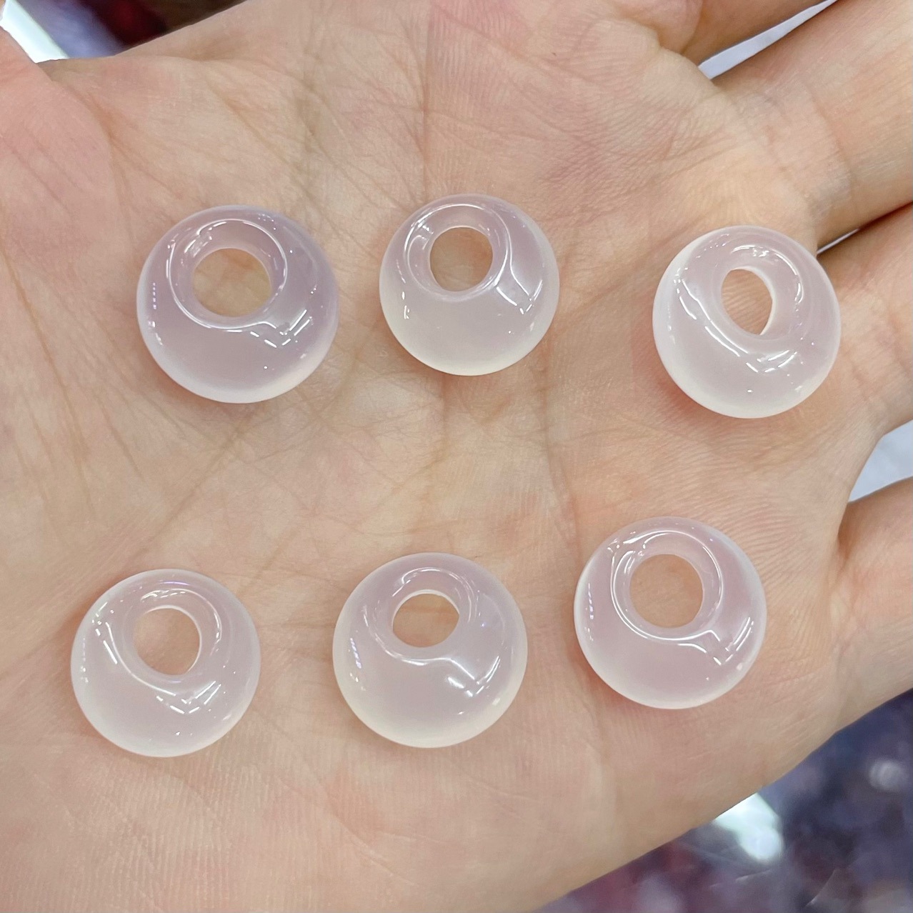 Princess Buckle Pendant White Agate Chalcedony Safe Buckle Princess Buckle Pendant Bracelet Accessories Necklace Pendant diy