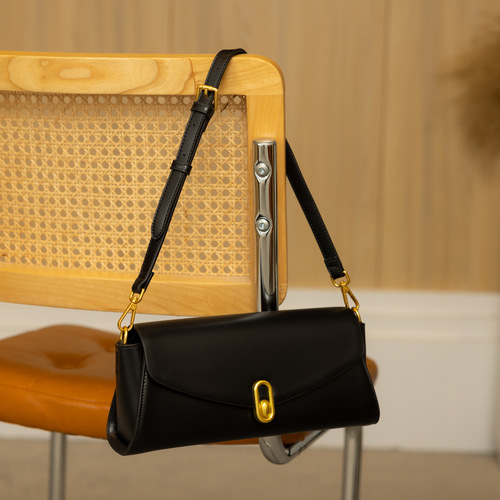 High-end women's bags 2024 spring and summer new style temperament armpit commuting bag Korean version versatile one-shoulder cross-body baguette bag