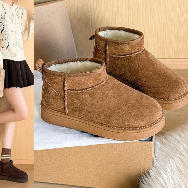 Winter New Thick-Soled Snow Boots for Women, Warm Fleece-Lined Northeastern Cotton Shoes 2025 Retro Round-Toe Non-Slip Outdoor Shoes for Women Winter New Thick-Soled Snow Boots for Women, Warm Fleece-Lined Northeastern Cotton Shoes 2025 Retro Round-Toe Non-Slip Outdoor Shoes for Women