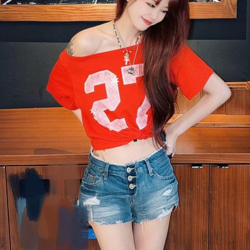 Super beautiful, high-quality ripped denim shorts for women, 2026 new slim-fit, figure-flattering, ultra-short A-line hot pants Super beautiful, high-quality ripped denim shorts for women, 2026 new slim-fit, figure-flattering, ultra-short A-line hot pants