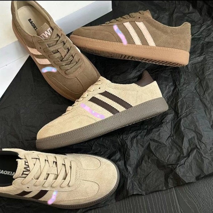 Zapatos de skate de primavera y otoño casuales de gran tamaño para mujeres nuevos deportes multifuncional retro zapatos de skate para estudiantes zapatos de entrenamiento de mujeres