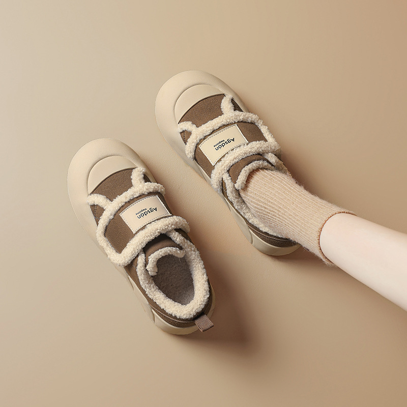 Zapatos de algodón de terciopelo de Augu Lion Degas para mujeres 2025 nuevos zapatos de invierno de puff feos y espessados, zapatos de skate bonitos con suela gruesa