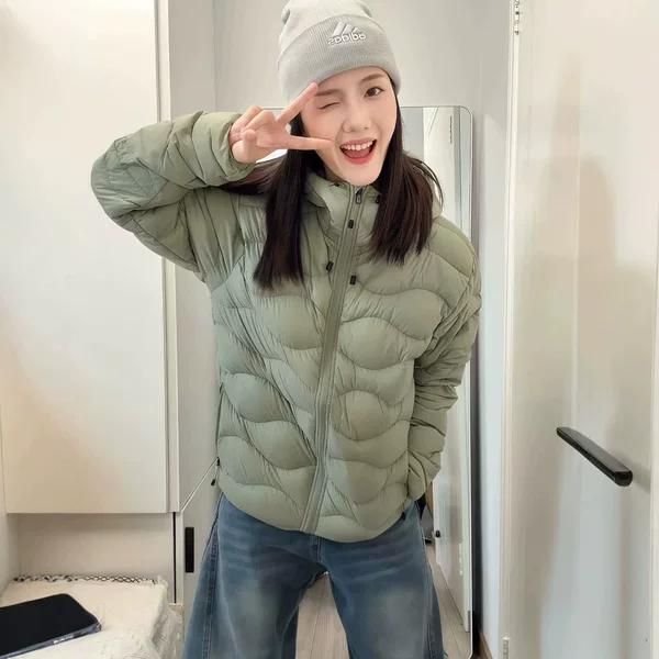 Outdoor Waterproof Lightweight Warm Jacket for Men and Women Couples / Autumn and Winter Hooded Quilted Cotton Jacket