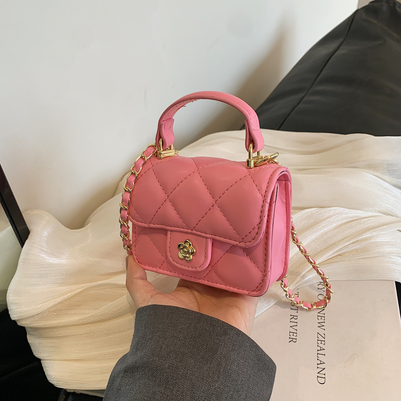 Sacs pour femmes, exquis, petit, parfumé, de grande valeur, pour enfants, à bandoulière, à la mode, motif diamant, mini sac à main, petit sac carré_voghion.com