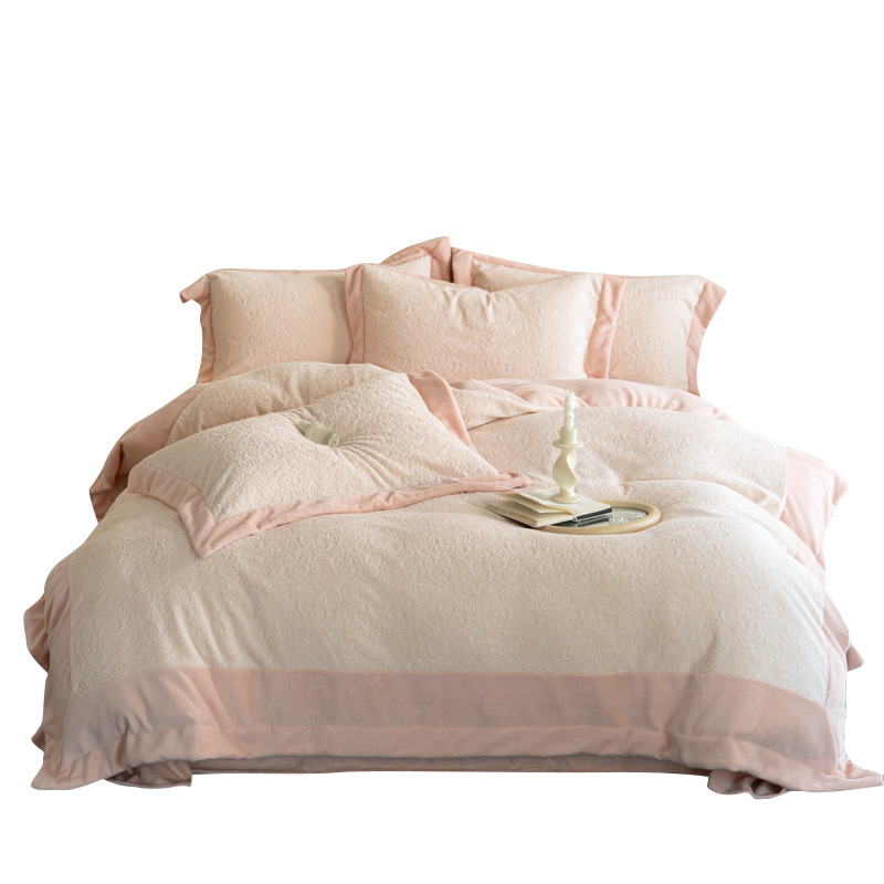 Una clase de seda de cuatro piezas