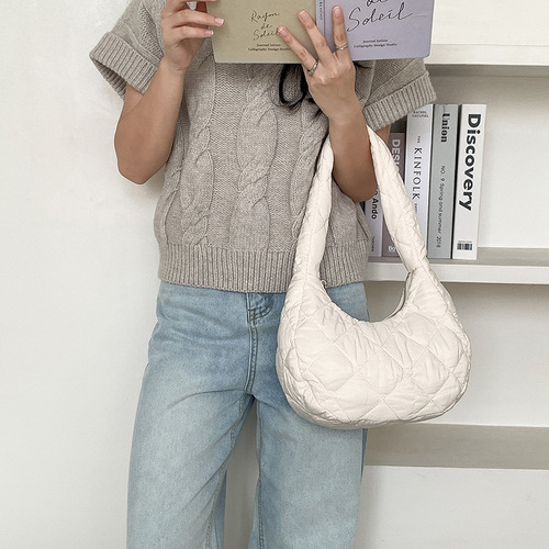 French rhombus cloud bag, high-end,  autumn and winter cotton clothing, simple armpit bag, large capacity, fashionable shoulder bag, trendy