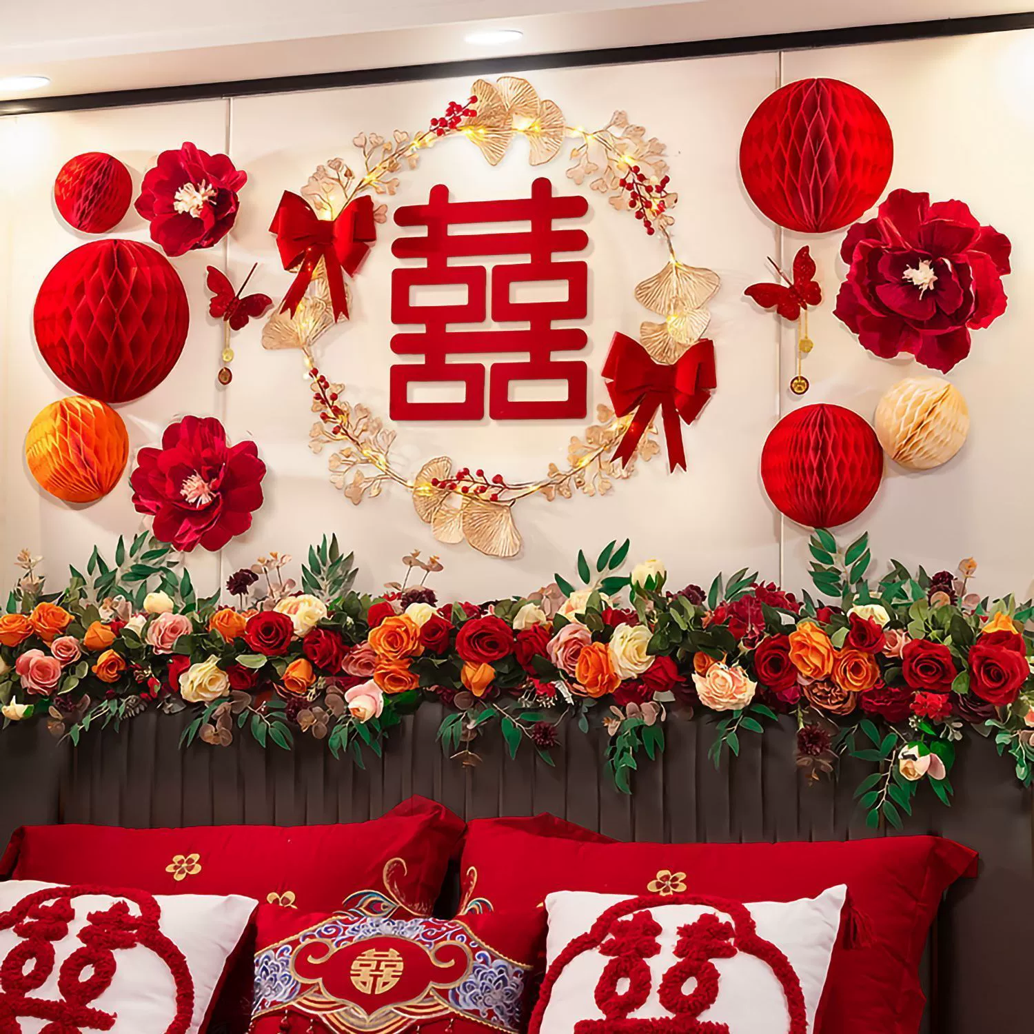 Украшение свадебной комнаты