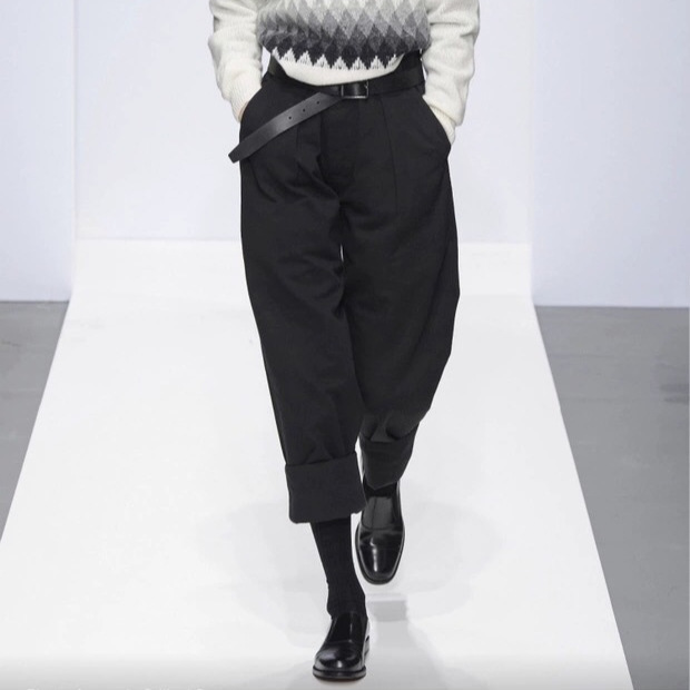 MHL British High Waist Straight Casual Overalls Casual Leg Loose Cropped Pants Full of Show Sense MHL British High Waist Straight Casual Overalls Casual Leg Loose Cropped Pants Full of Show Sense
