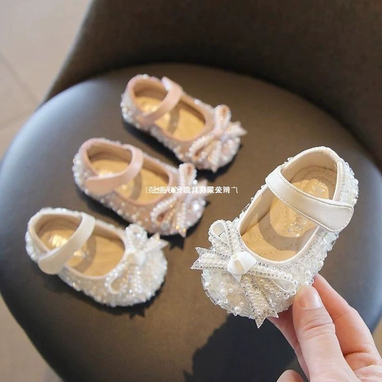Туфли принцессы для маленьких девочек, обувь для выступлений, весенне-осенняя нескользящая обувь на мягкой подошве для малышей, дышащая детская обувь с кристаллами