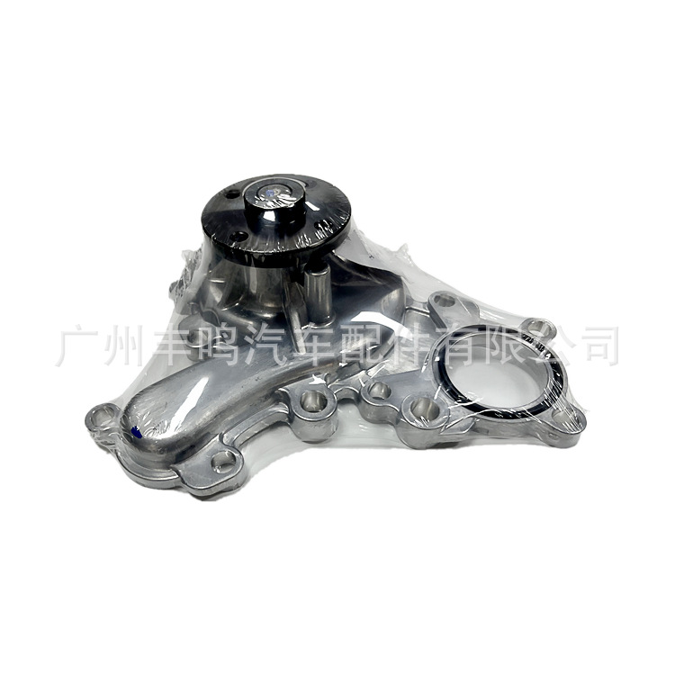 16100-39496 bomba de agua del motor adecuada para Toyota URJ201 3UR image 4