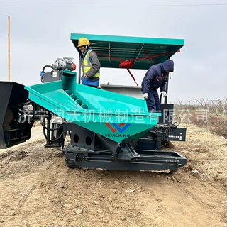 路沿石水沟滑模机 混凝土路肩机一次成型 防撞墙成型机效率快