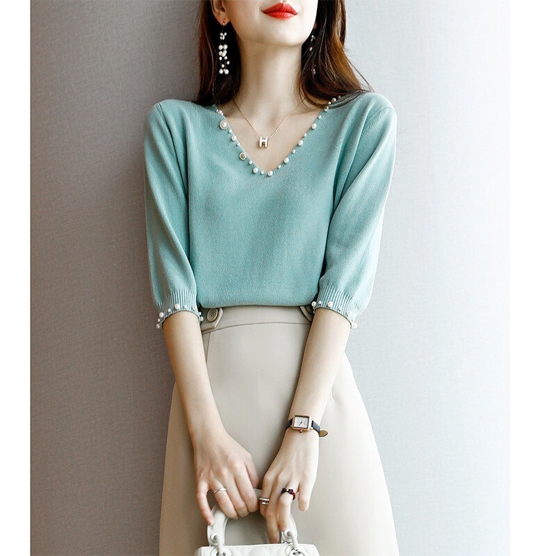 Elegant intellectual pearl trim V-neck T-shirt top knitted spring and summer new short sleeve thin slimming bottoming shirt for women