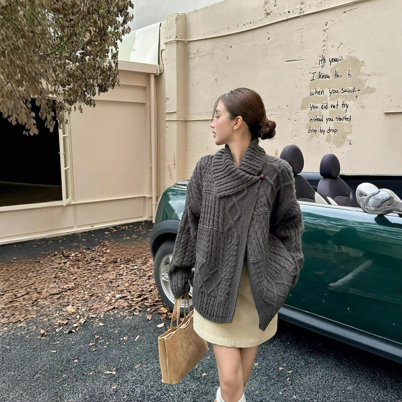 Twist Series Lapel Asymmetric Sweater Jacket for Women in Autumn and Winter, Casual Design, One-Button Knitted Cardigan