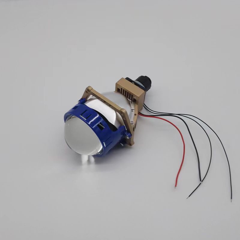 LED de doble luz de la lente faro 55W brillante proyector fuerte lejos y cerca de la modificación integrada de la película Azul faro al por mayor