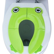 亚马逊速卖通产品浅绿色 青蛙形状 PP 材料 儿童 折叠 马桶垫