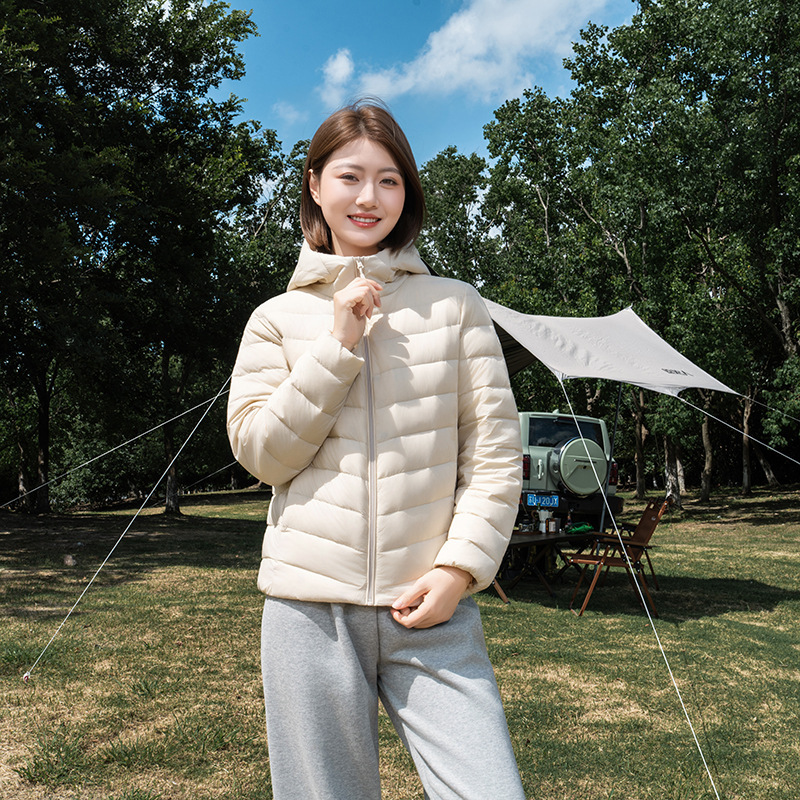 Women's New Lightweight down Jacket, Outdoor Casual Cloud Soft Feeling, Cold-Proof Hooded Duck down Daily Commuting Short Jacket