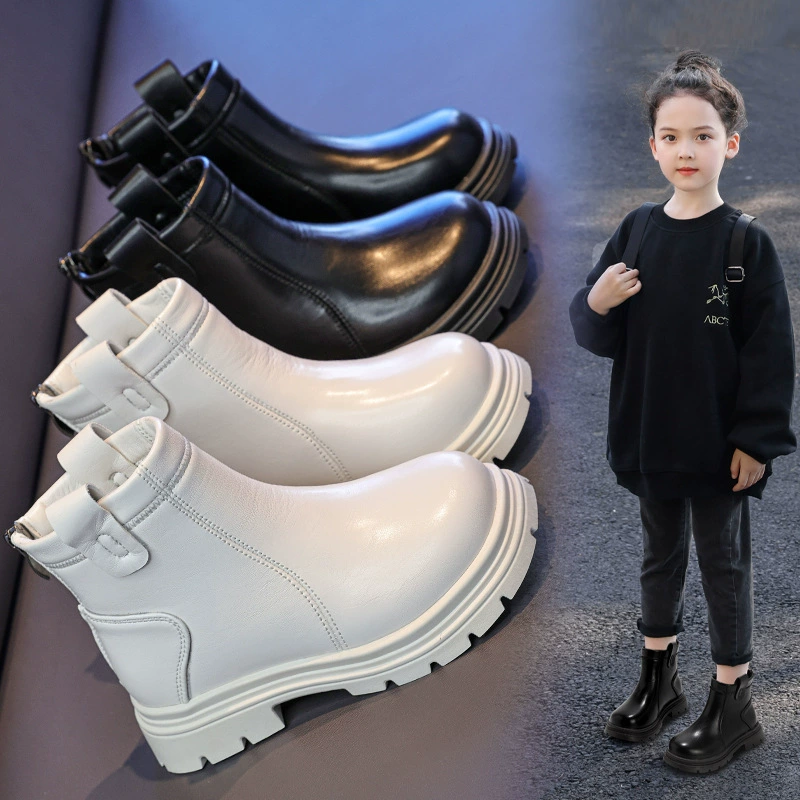 Детские сапоги из мягкой кожи, новинка осени-зимы 2025, корейский стиль, модные сапоги для девочек, короткие сапоги для маленьких принцесс.