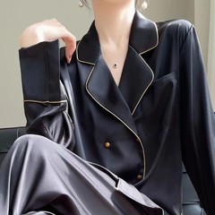 绢糸のパジャマ女性の夏の薄いタイプの韩国式のレトロな二列の木のボタンの高い豪華な長袖の男性の部屋の服