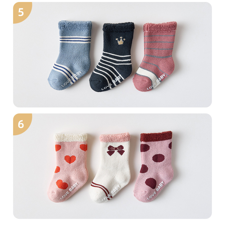 Kid's Cute Round Dots Stripe Solid Color Cotton Jacquard Ankle Socks 1 Pair display picture 2