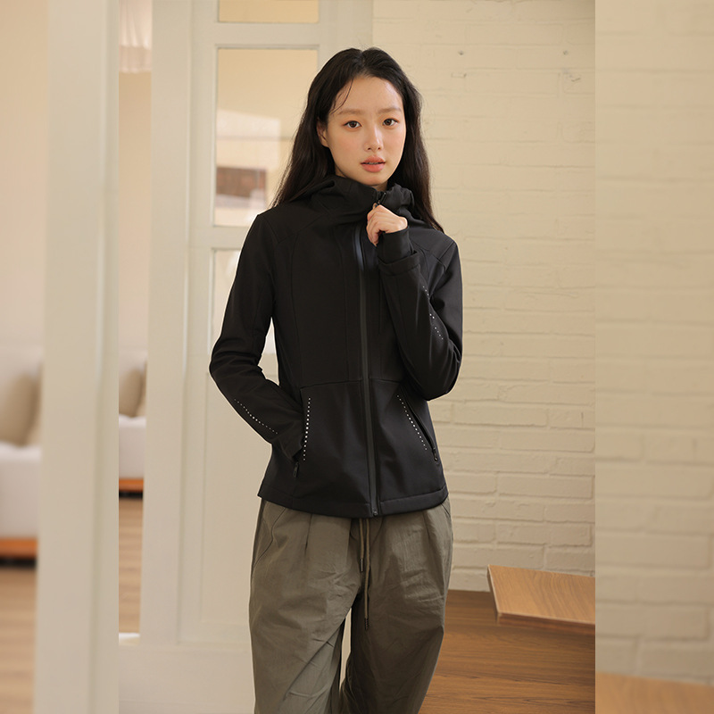 Black Soft Shell Jacket Women's Spring Autumn Winter Slim-fit Jacket fleece-lined Hooded Cardigan Outdoor Sports Top