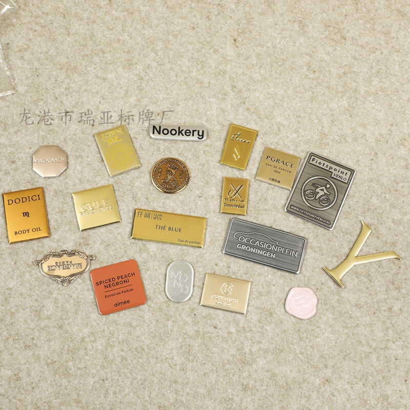 Manufacturer of Metal Labels, Nail Polish Glass Bottle Labels, Tea Labels, Wine Labels, Aromatherapy Curved Aluminum Labels, Custom Nameplates