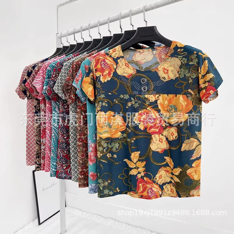 2026 New Style Short-Sleeve T-Shirts for Moms, Floral Shirts for Grandmas, Summer Fashion for Middle-Aged and Elderly Women, Cheap T-Shirts, Wholesale from Street Vendor Sources 2026 New Style Short-Sleeve T-Shirts for Moms, Floral Shirts for Grandmas, Summer Fashion for Middle-Aged and Elderly Women, Cheap T-Shirts, Wholesale from Street Vendor Sources