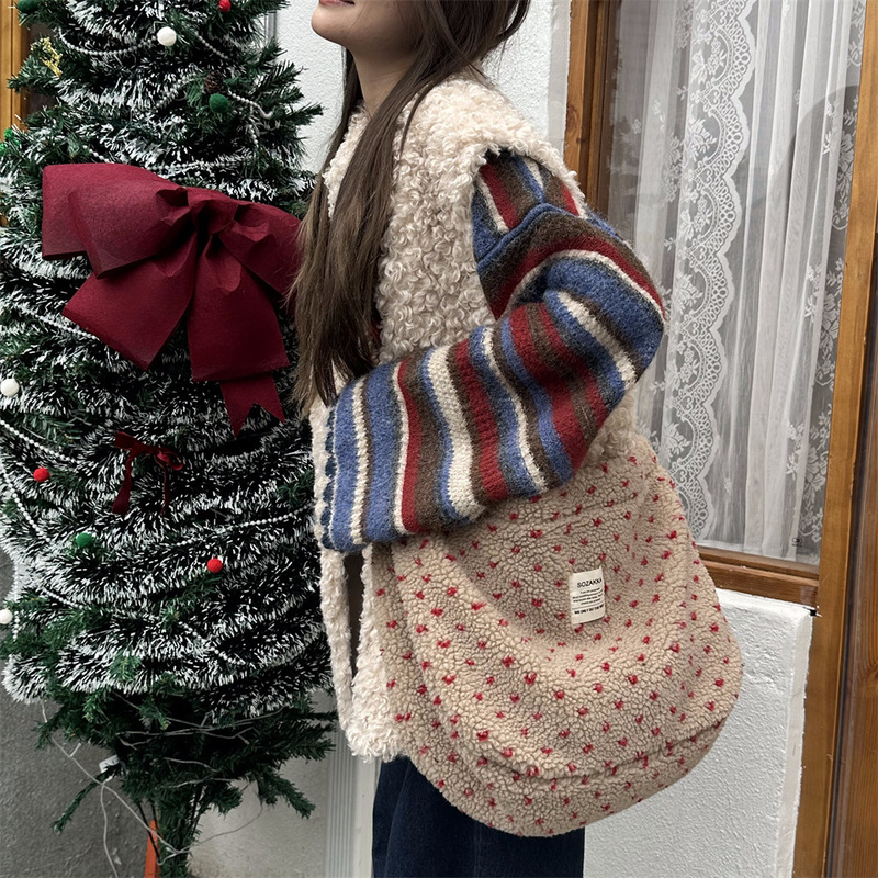 510172 New Autumn and Winter Plush Heart Crossbody Bag Shopping Shopping Bag Large Capacity Crossbody Shoulder Canvas Bag 510172 New Autumn and Winter Plush Heart Crossbody Bag Shopping Shopping Bag Large Capacity Crossbody Shoulder Canvas Bag