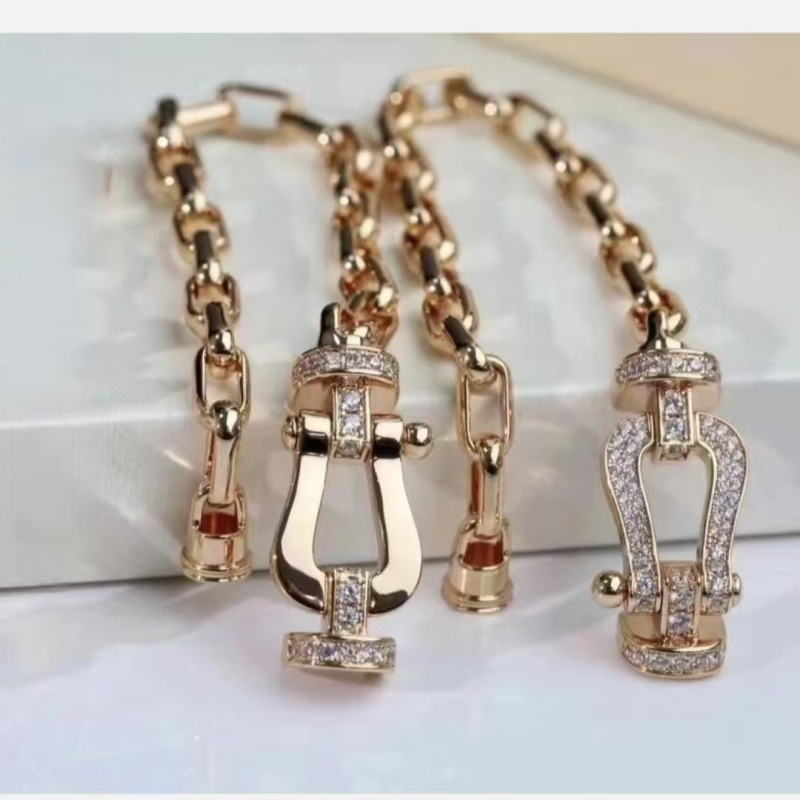 Feijia High-End Version 925 Silver Horseshoe Buckle Bracelet Cnc Mini Small and Large Size Diamond-Studded Starry Sky Couple Style Jewelry Feijia High-End Version 925 Silver Horseshoe Buckle Bracelet Cnc Mini Small and Large Size Diamond-Studded Starry Sky Couple Style Jewelry