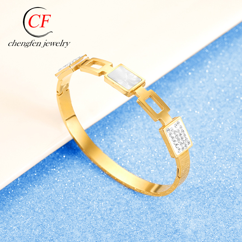 Sophisticated universal rectangular women's bracelet stainless steel