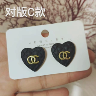 设计感烤漆双C字母耳钉日韩简约爱心小香风耳环小巧复古香家耳饰