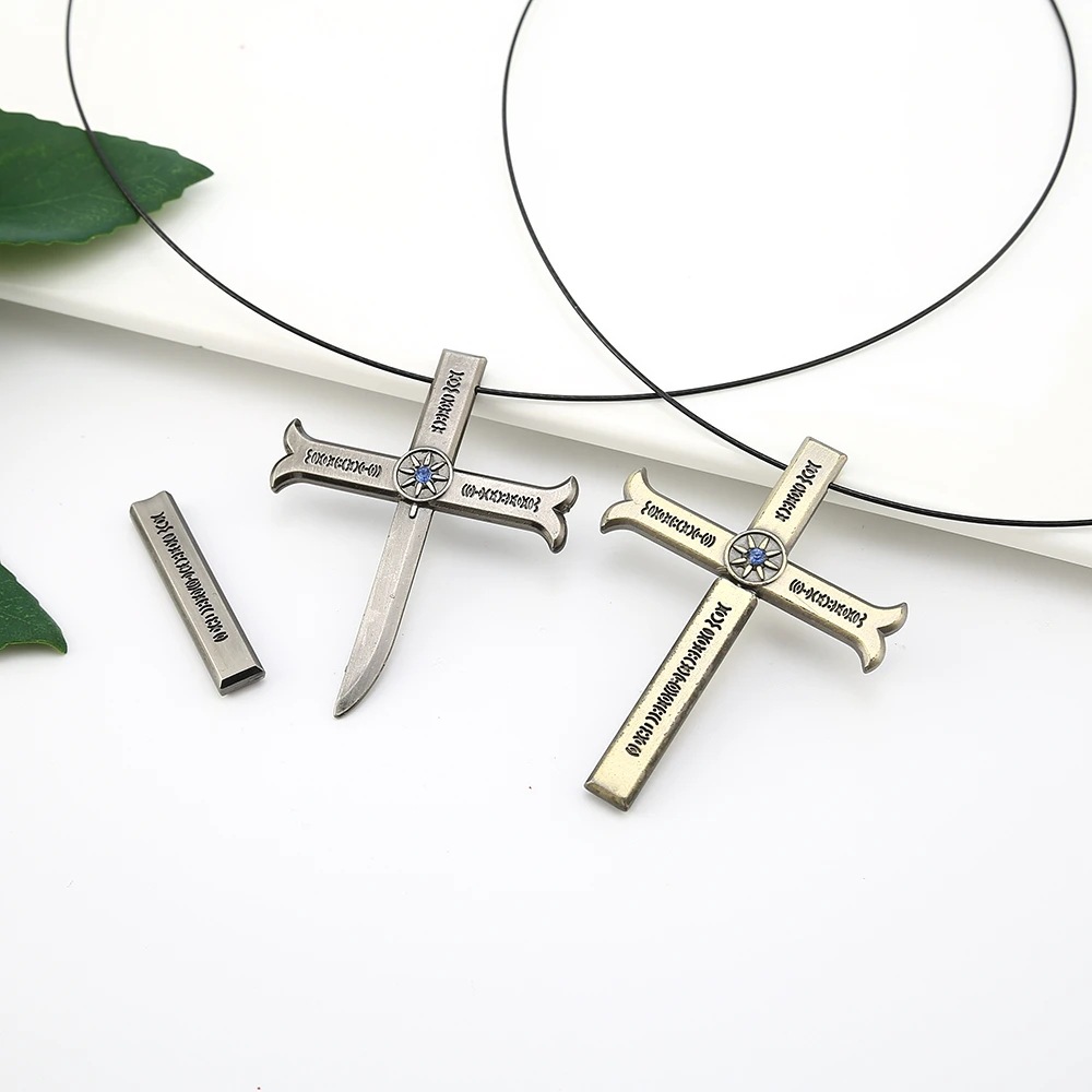 Dracule Mihawk Necklace Image 3