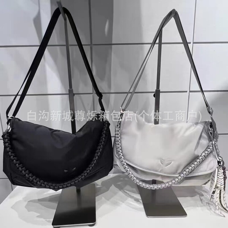 Large-Capacity Sports and Leisure Shoulder Crossbody Bag for Women, Waterproof Fabric Messenger Bag, Commuter Cloud Bag, Student Small Backpack Large-Capacity Sports and Leisure Shoulder Crossbody Bag for Women, Waterproof Fabric Messenger Bag, Commuter Cloud Bag, Student Small Backpack