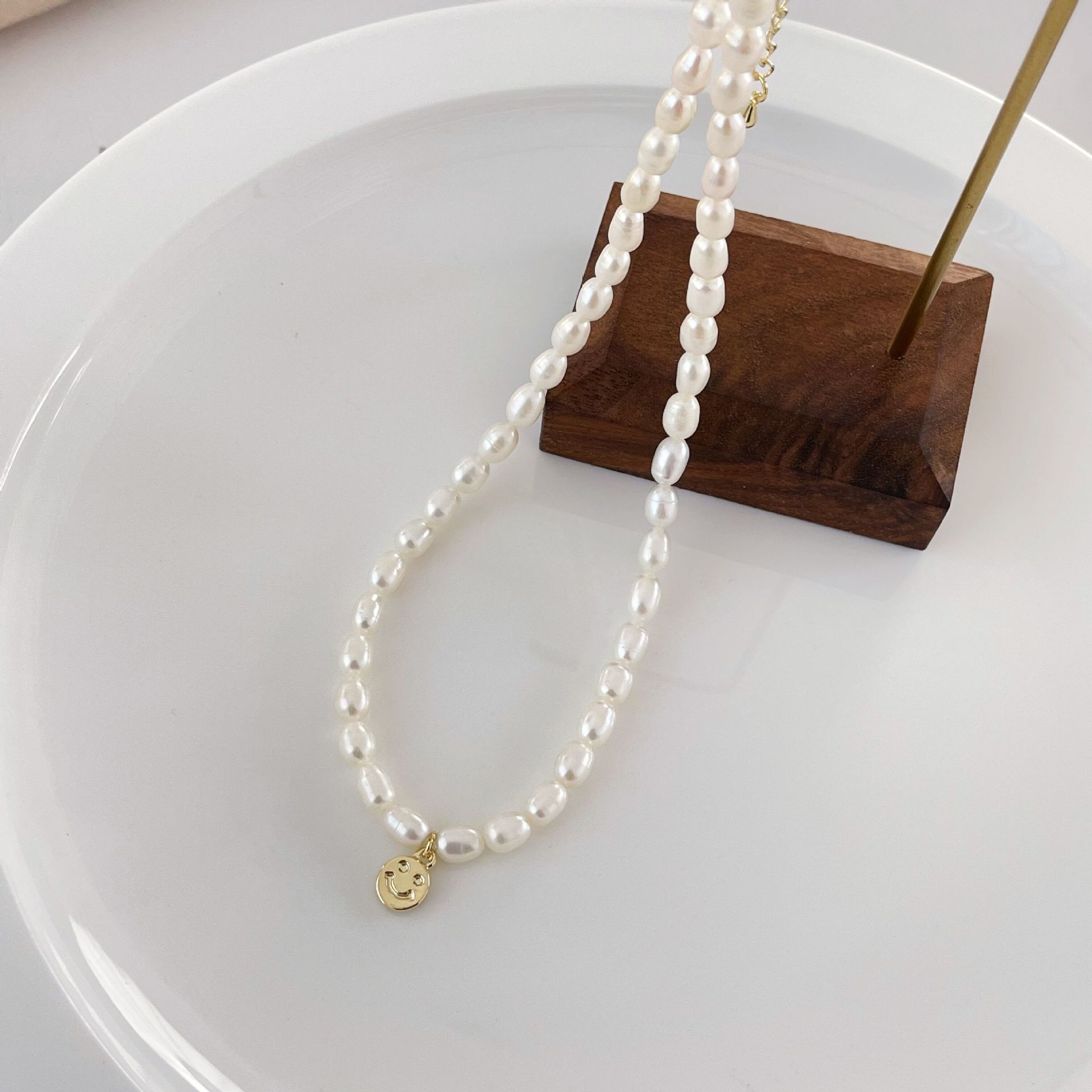 45g Weight Necklace Classification 1 Piece Quantity Daily Occasion Freshwater Pearl Material Heart Shape Pattern Women'S Gender Beaded Design Retro Style 1 Piece Retro Heart Shape Freshwater Pearl Beaded Necklace 2
