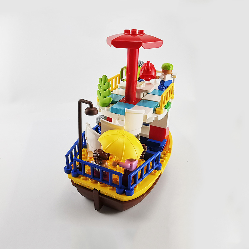 Compatible with spelling large particles, building block family yacht sailing battleships sailing, creative fighting and loose parts 4