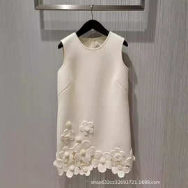 白色小香风立体花朵无袖连衣裙女夏季高级感法式轻奢简约显瘦裙子