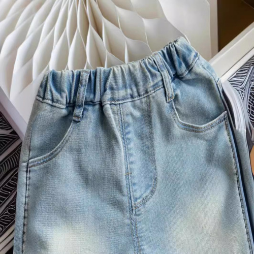 Summer Floral Edge Heat Shorts 2024 New Korean Style Cartoon Rabbit Embroidery Earbud Edge Stretch Denim Shorts