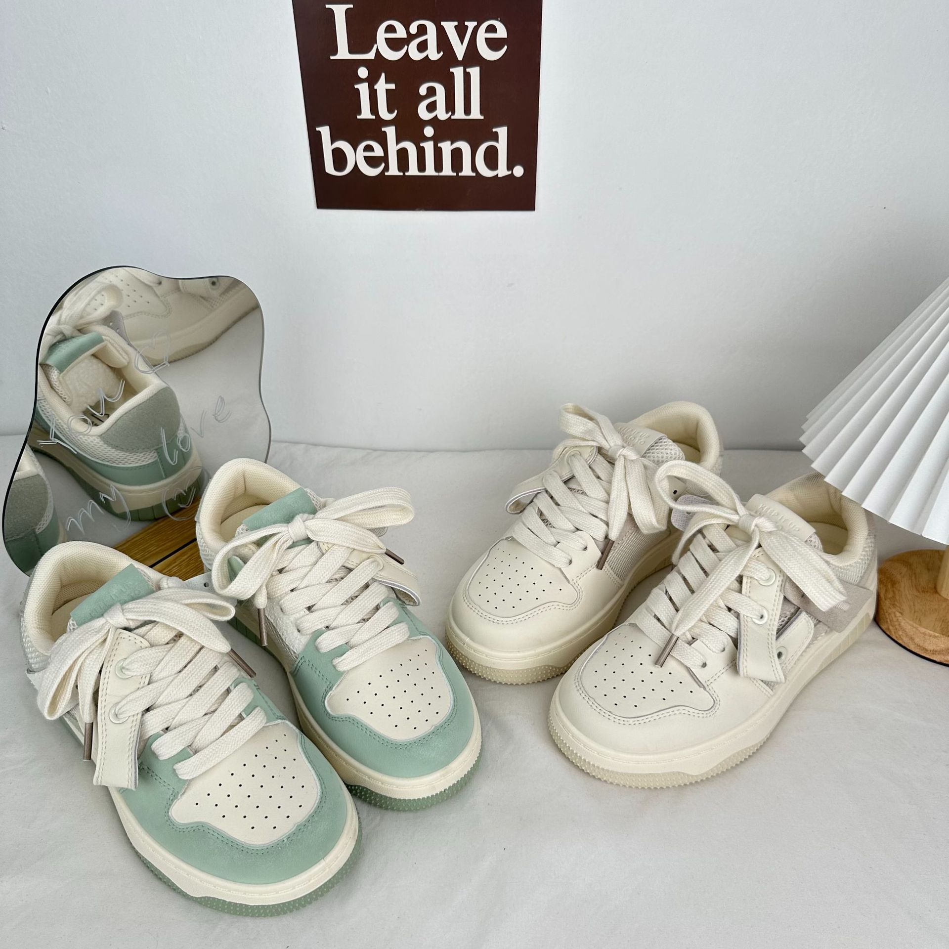Yuanbo verano plano de piso bajo zapatos de skate transpirables 2024 nuevo hilo de malla coreano universal zapatos blancos para mujeres en vivo