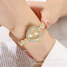 批发跨境手表新品时尚镶钻手链表心形小众风石英表简约手表 女表