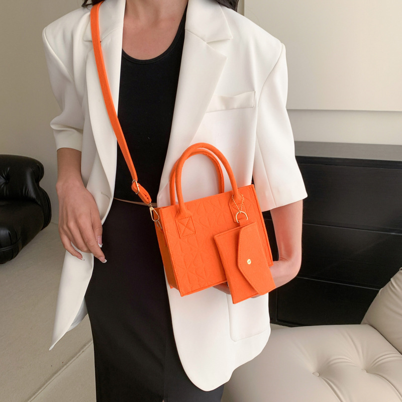 Bolso de moda de gran capacidad de mujer versión coreana simple bolso de fieltro ligero de dos piezas bolso al por mayor