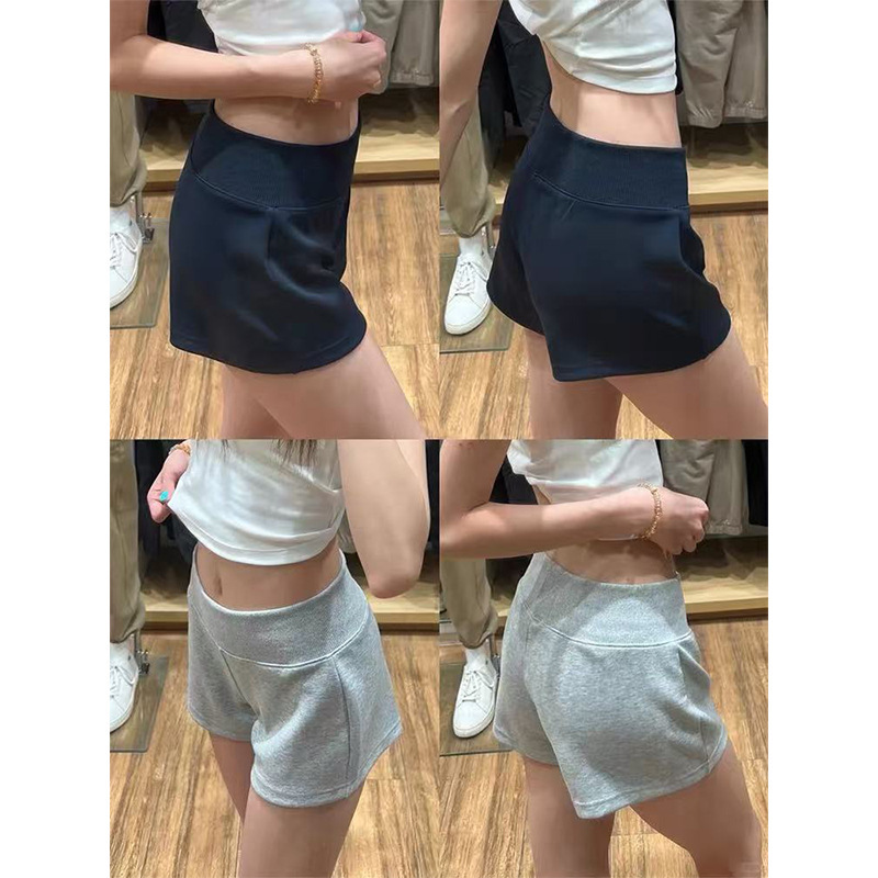 Gray Low-Waist Sports Shorts for Women's Summer Outer Wear, Hot Girls' Petite Wide-Leg Pants, American-Style A-Line Hip-Covering Hot Pants Gray Low-Waist Sports Shorts for Women's Summer Outer Wear, Hot Girls' Petite Wide-Leg Pants, American-Style A-Line Hip-Covering Hot Pants