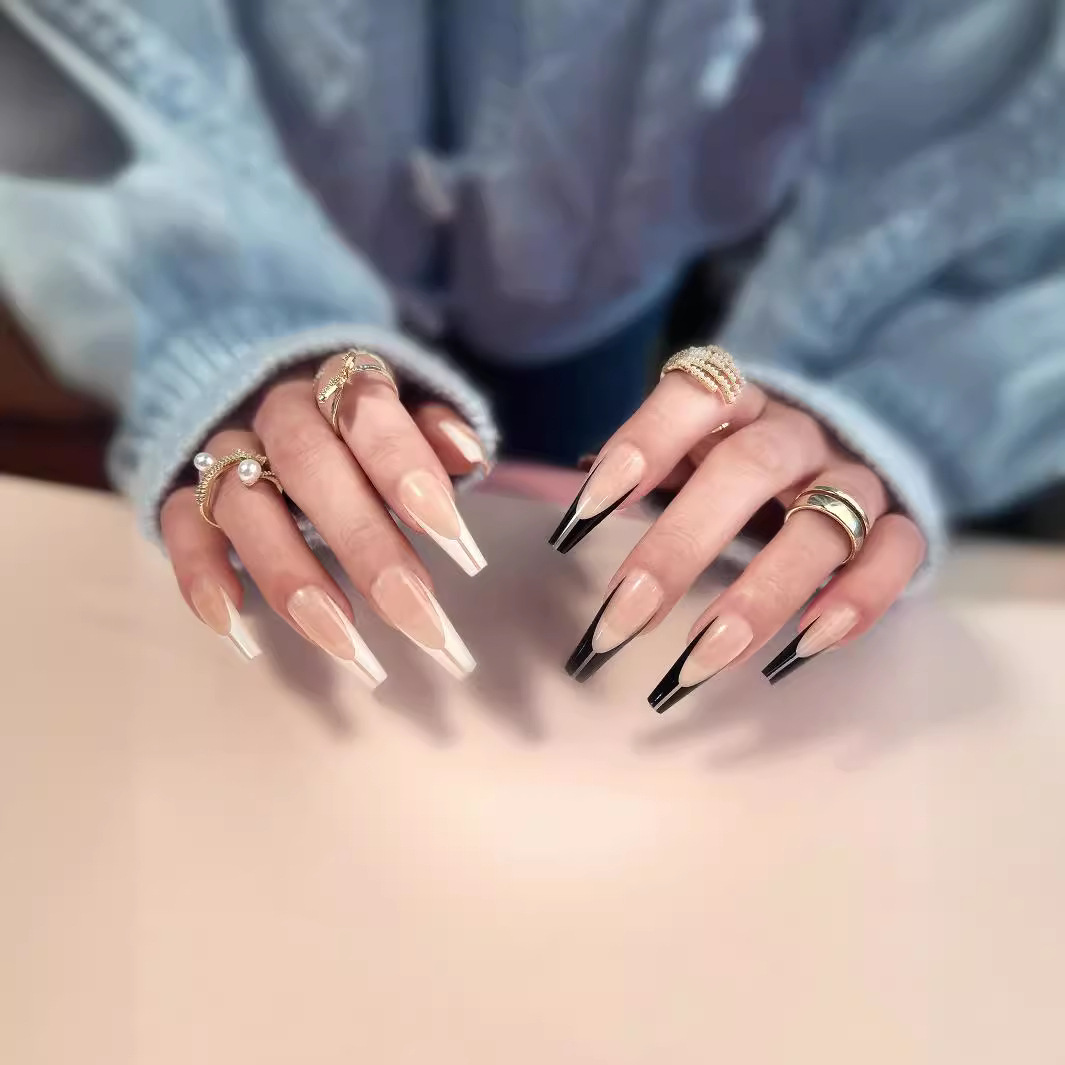 FUENTE Fábrica simple Pequeño Libro Rojo neto rojo desgaste falso clavo producto terminado desgaste de uñas largo desgaste parche de uñas