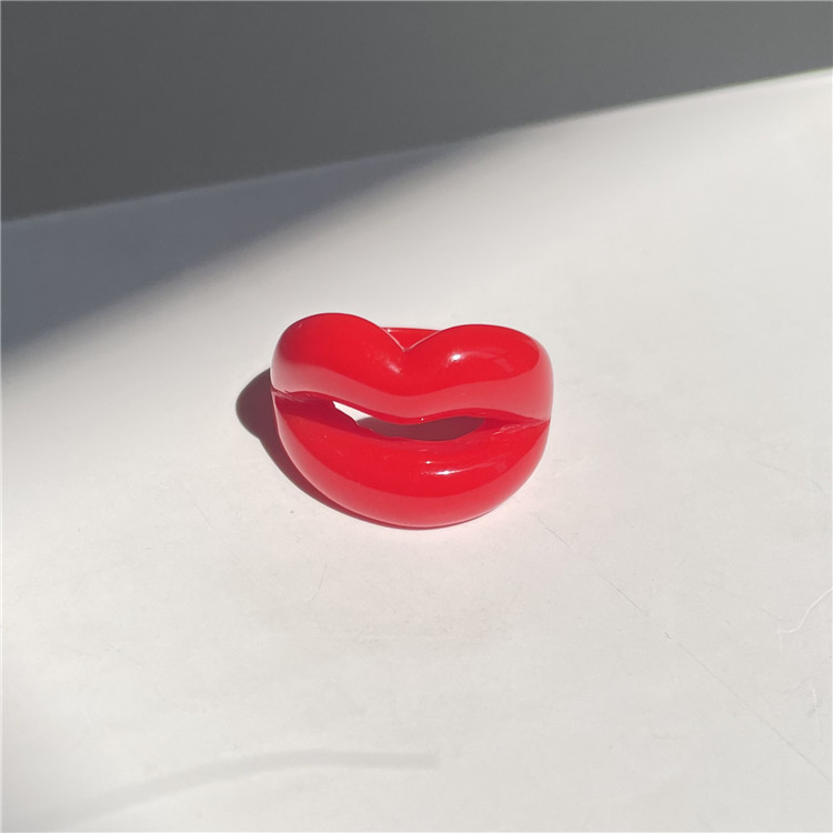 Casual, Daily Occasion Resin Material 1 Piece Personality Funny Lips Resin Women's Rings