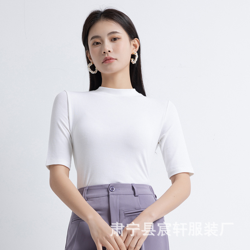 화이트 - 하프 터틀넥 반소매
