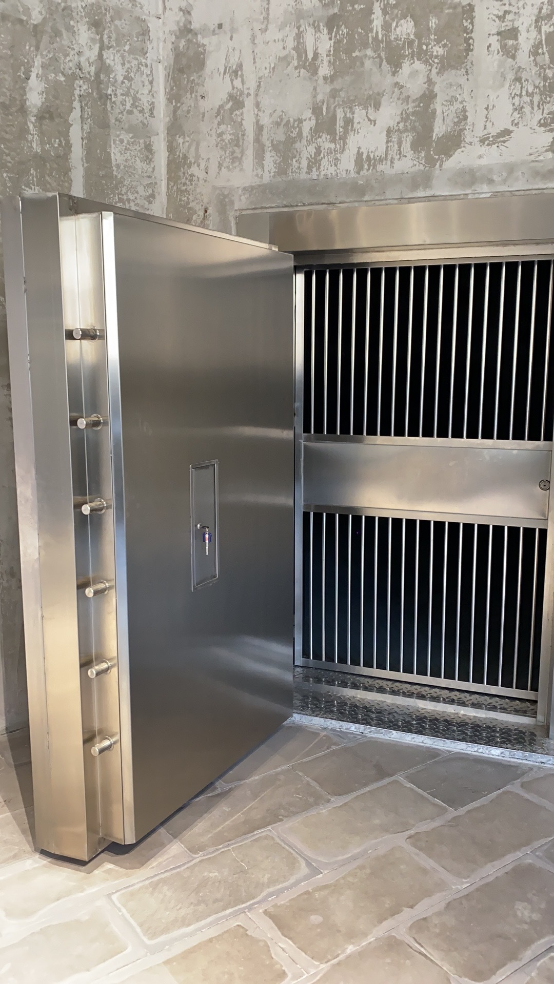 东莞深圳厂家别墅银行不锈钢防盗贵重物品机械密码防盗金库门